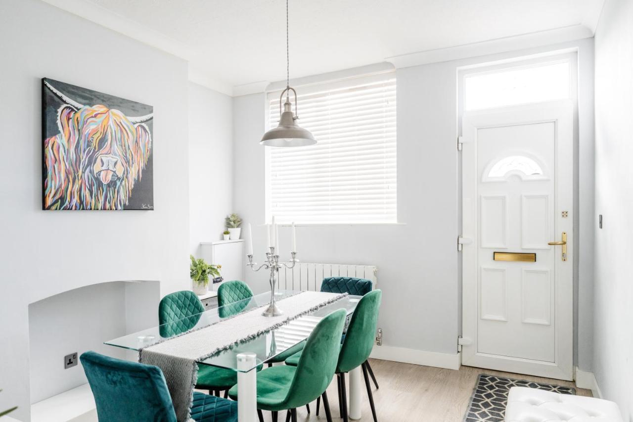 Churnet Valley Townhouse - Modern Cheadle House Villa Esterno foto