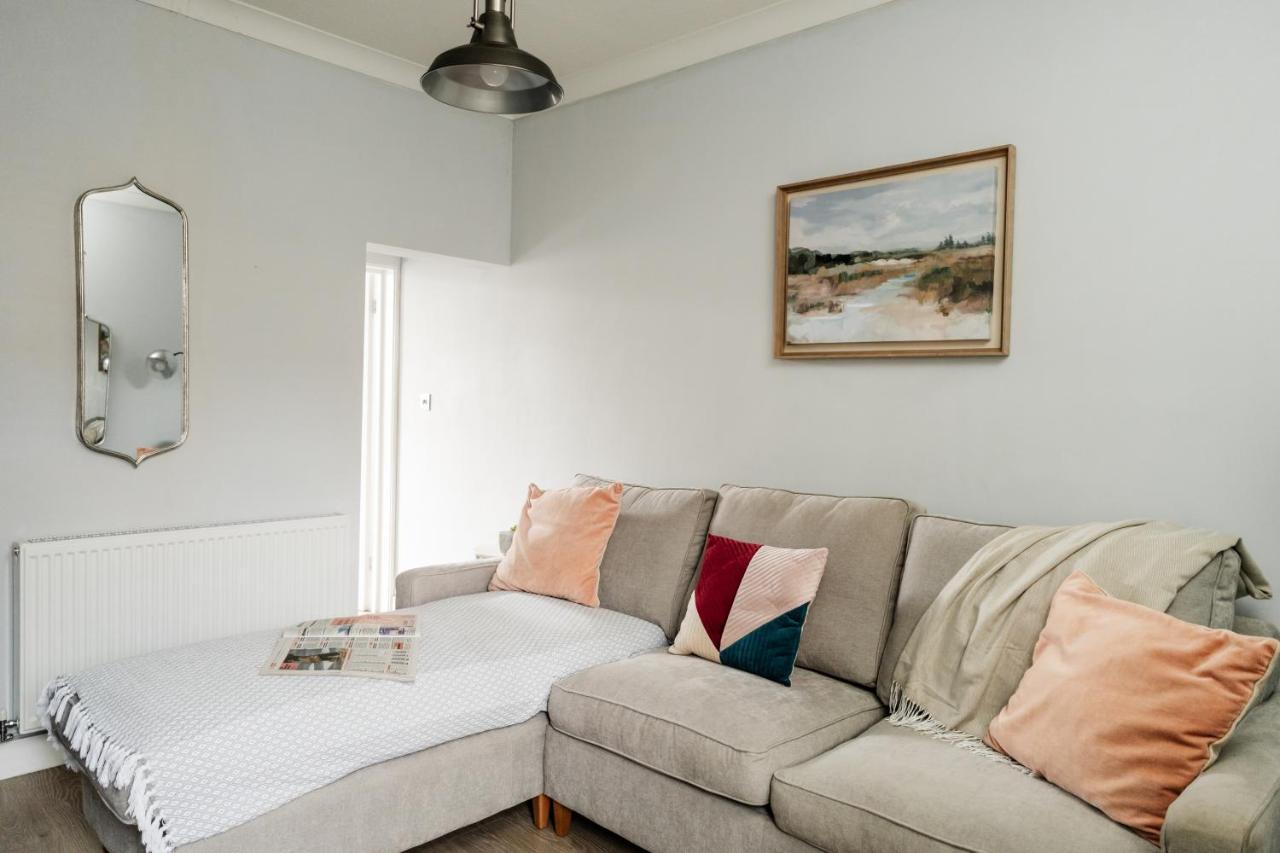 Churnet Valley Townhouse - Modern Cheadle House Villa Esterno foto