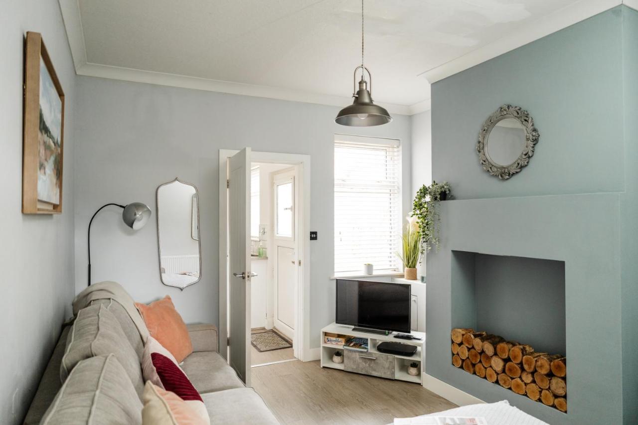 Churnet Valley Townhouse - Modern Cheadle House Villa Esterno foto